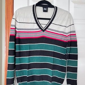 D&G Vneck sweatshirt